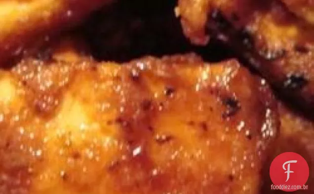 Fatias de tofu grelhado crocante