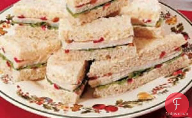 Sanduíches de chá festivo