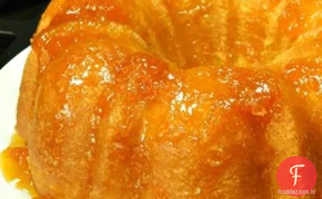 Bolo de Libra com Brandy de Damasco e Schnapps de Pêssego