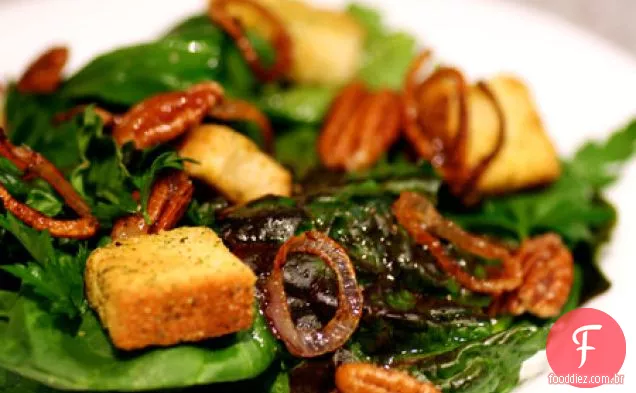Salada Do Mercado Dos Agricultores Com Chalota Frita