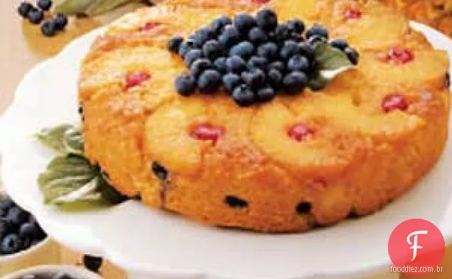 Bolo de cabeça para baixo no café da manhã