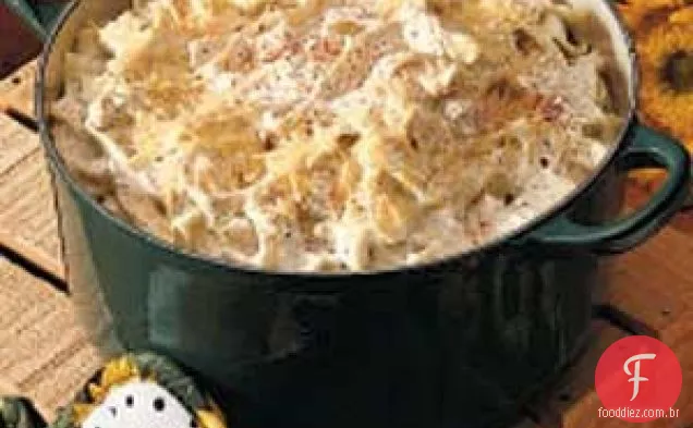 Acompanhamento de macarrão húngaro