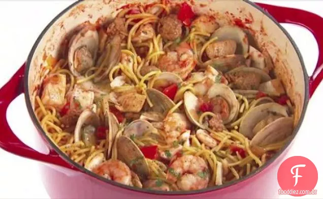 Paella de macarrão