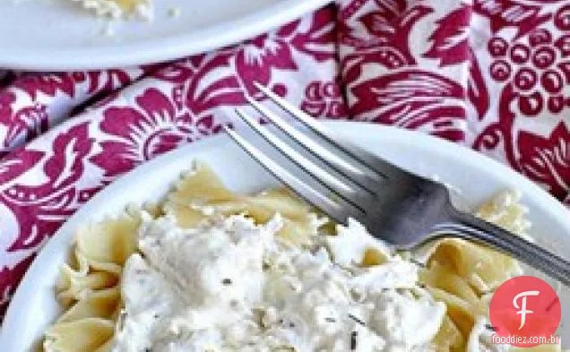Macarrão de Frango com Alecrim e Creme
