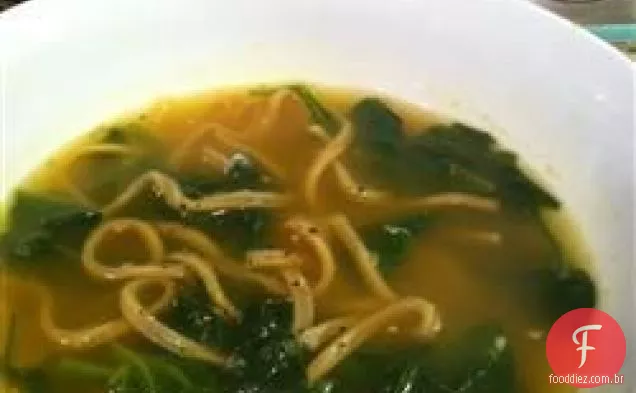Sopa de Espinafre com Alho