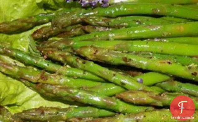 Espargos marinados picantes