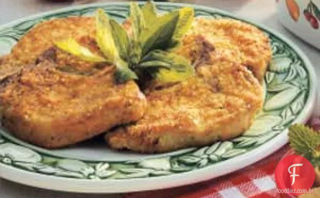 Costeletas de porco à milanesa Dijon
