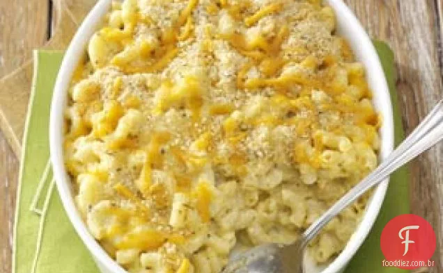 Macarrão com ervas e queijo