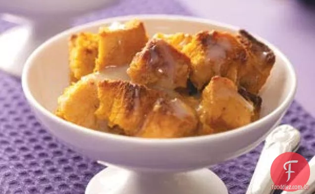 Pudim de Pão de Abóbora com Molho de Chocolate Branco