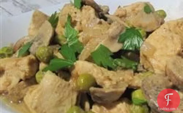Frango com Curry de Panela Lenta Keon