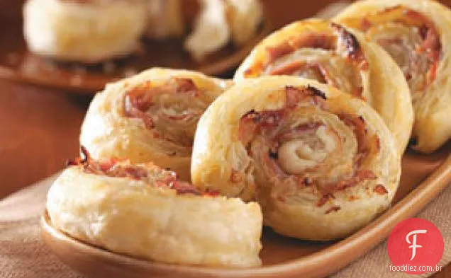 Cataventos de presunto parmesão