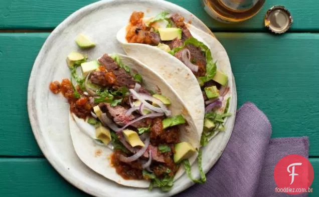 Tacos de Fraldinha com Molho de Tomate Assado