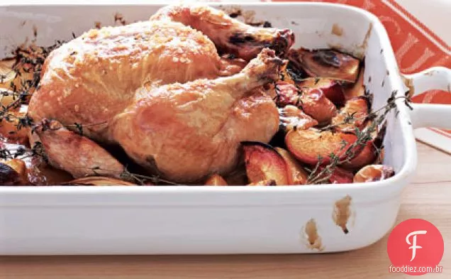 Frango assado com pêssegos balsâmicos