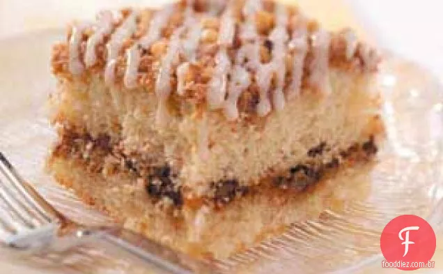 Bolo de café com migalhas de reforma