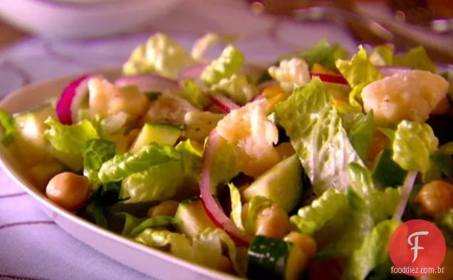 Salada de feijão-de-bico e abobrinha