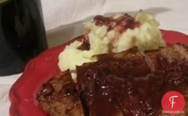 Bife de Flanco com Molho de Vinho de Alho