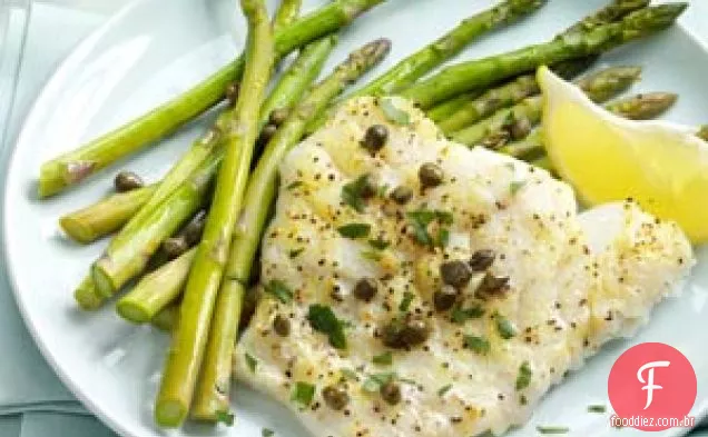 Piccata de Bacalhau Assada com Espargos
