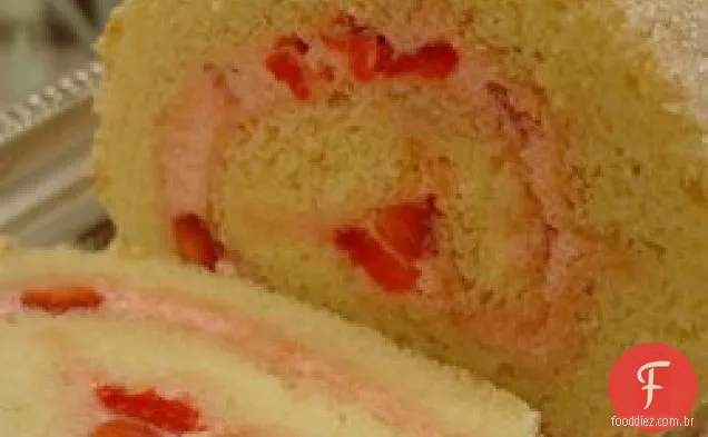 Rocambole de creme de morango