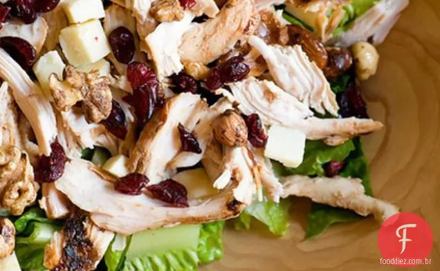 Salada De Frango Com Noz De Cranberry