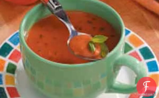 Sopa de Tomate e Manjericão
