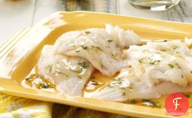 Peixe grelhado com molho de estragão
