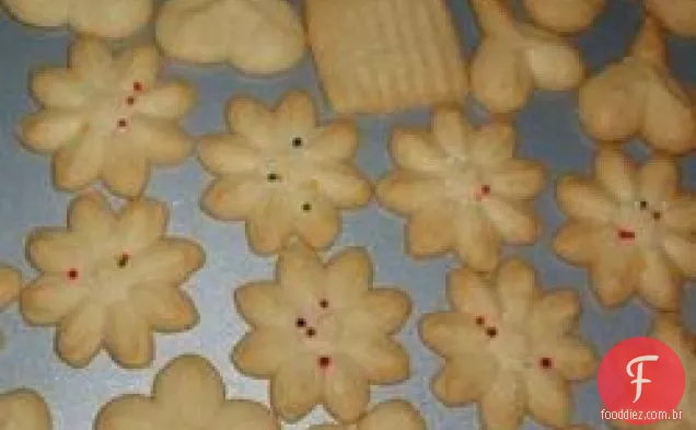 Biscoitos suecos de amêndoa moída Spritz