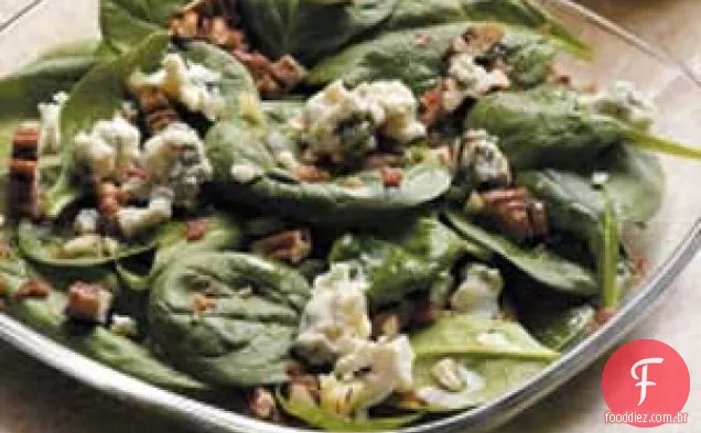 Salada de espinafre com nozes pecan