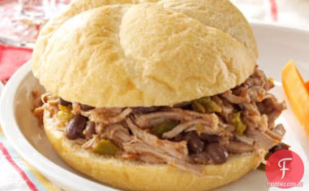 Carne de Porco Desfiada com Feijão