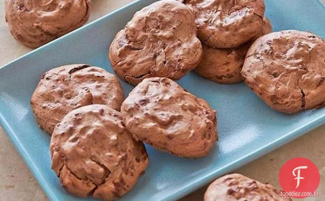 Biscoitos de merengue de chocolate sem glúten do Ron