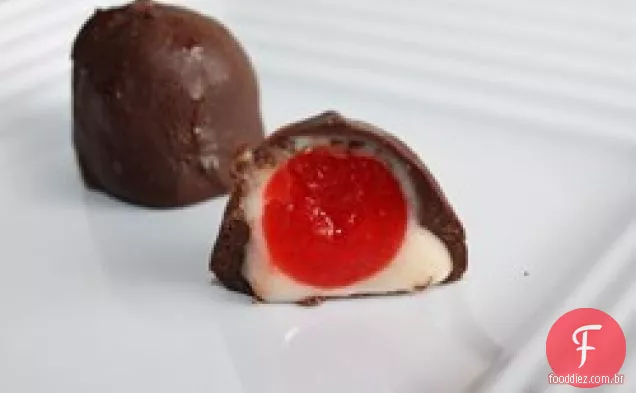 Cerejas cobertas de chocolate