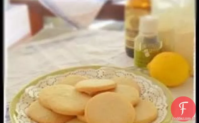 Biscoitos amanteigados de lavanda