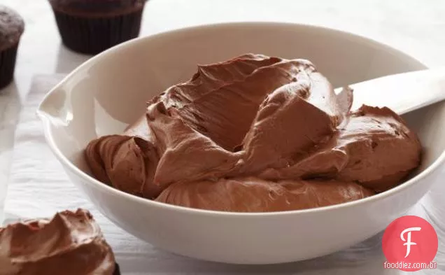 Cobertura de creme de manteiga de chocolate