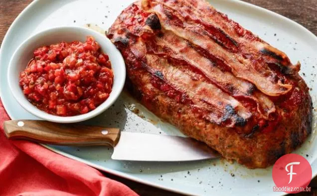 Bolo de carne do papai com molho de tomate
