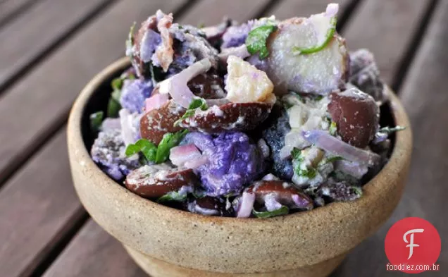 Salada De Batata Com Salsa E Azeitona Kalamata