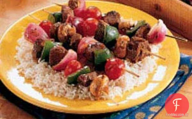 Espetinhos de carne bovina teriyaki