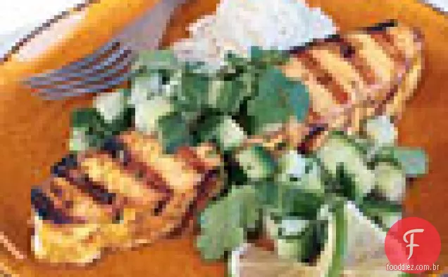 Peixe com especiarias indianas com sabor de pepino