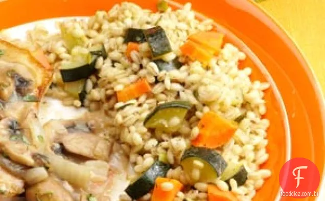 Pilaf de vegetais e cevada