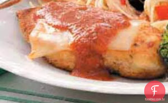 Parmegiana de frango com queijo