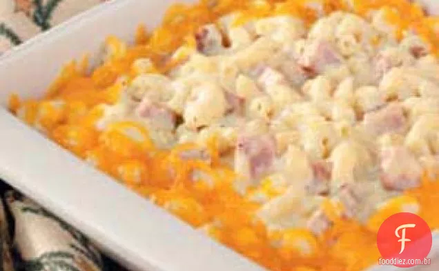 Macarrão cremoso com presunto