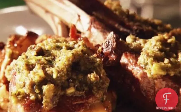 Costeleta de Cordeiro Grelhada com Tapenade de Pistache