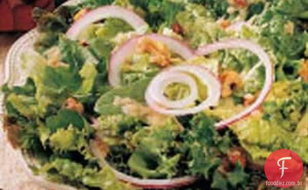 Salada Verde com Molho de Cebola