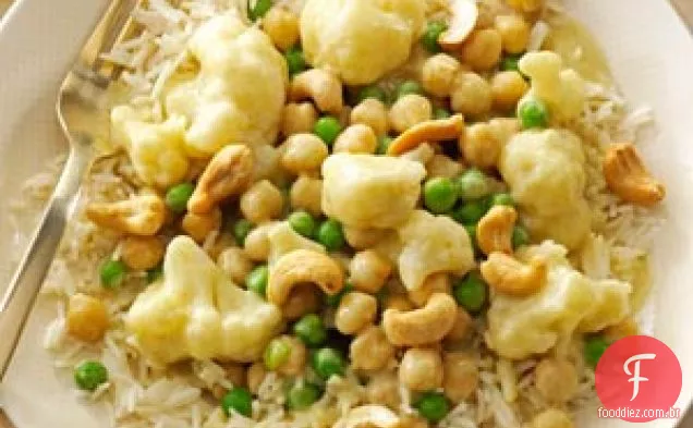 Caril verde de grão-de-bico e vegetais