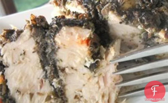 Frango Grelhado Recheado Com Purê De Azeitonas E Alcaparras
