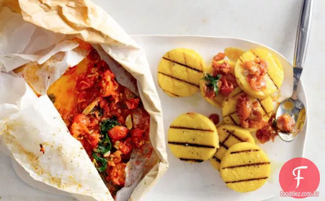Molho de tomate e manjericão com Polenta