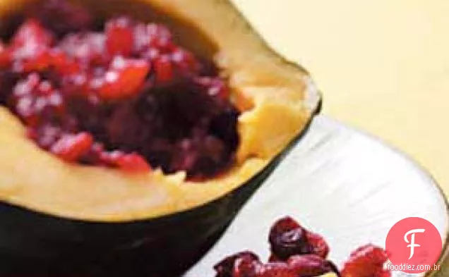 Abóbora bolota com recheio de cranberry