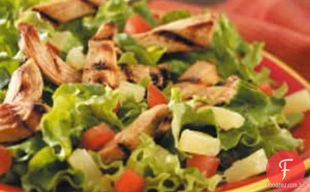 Salada de Frango Grelhado e Folhas Verdes Mistas