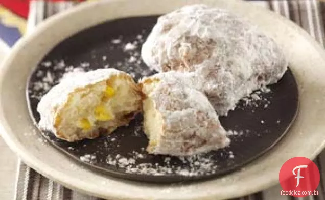 Beignets de milho doce com bacon e pó de açúcar