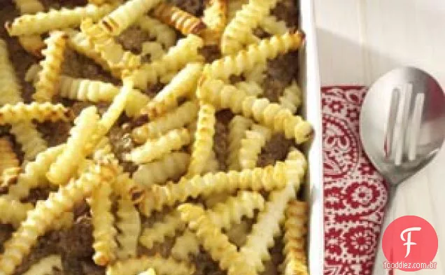 Caçarola de Cheeseburger e Batatas Fritas