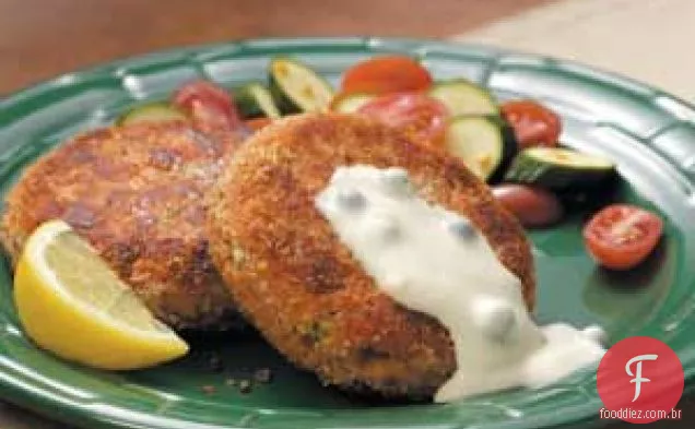 Rissóis de Salmão com Maionese de Alcaparras