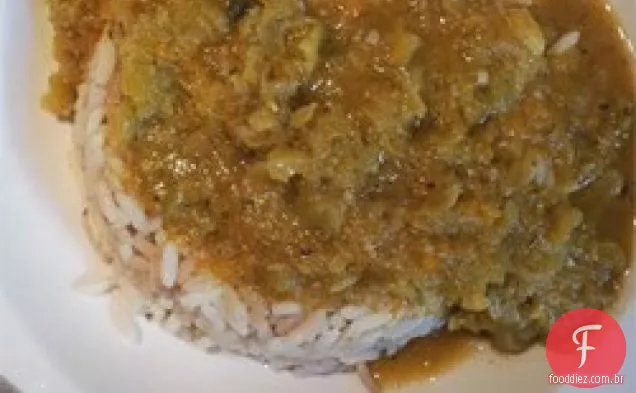 Sopa de ervilha com curry